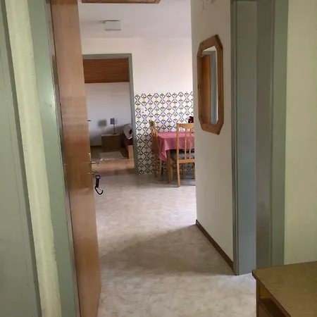 Spacious Overlooking Lake Brienz 公寓 *